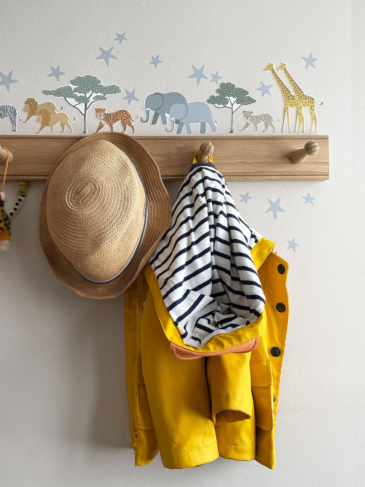 Safari Animal Wall Stickers - Eco-Friendly, Removable & Reusable Decals for Kids' Bedrooms, Playrooms & Nurseries