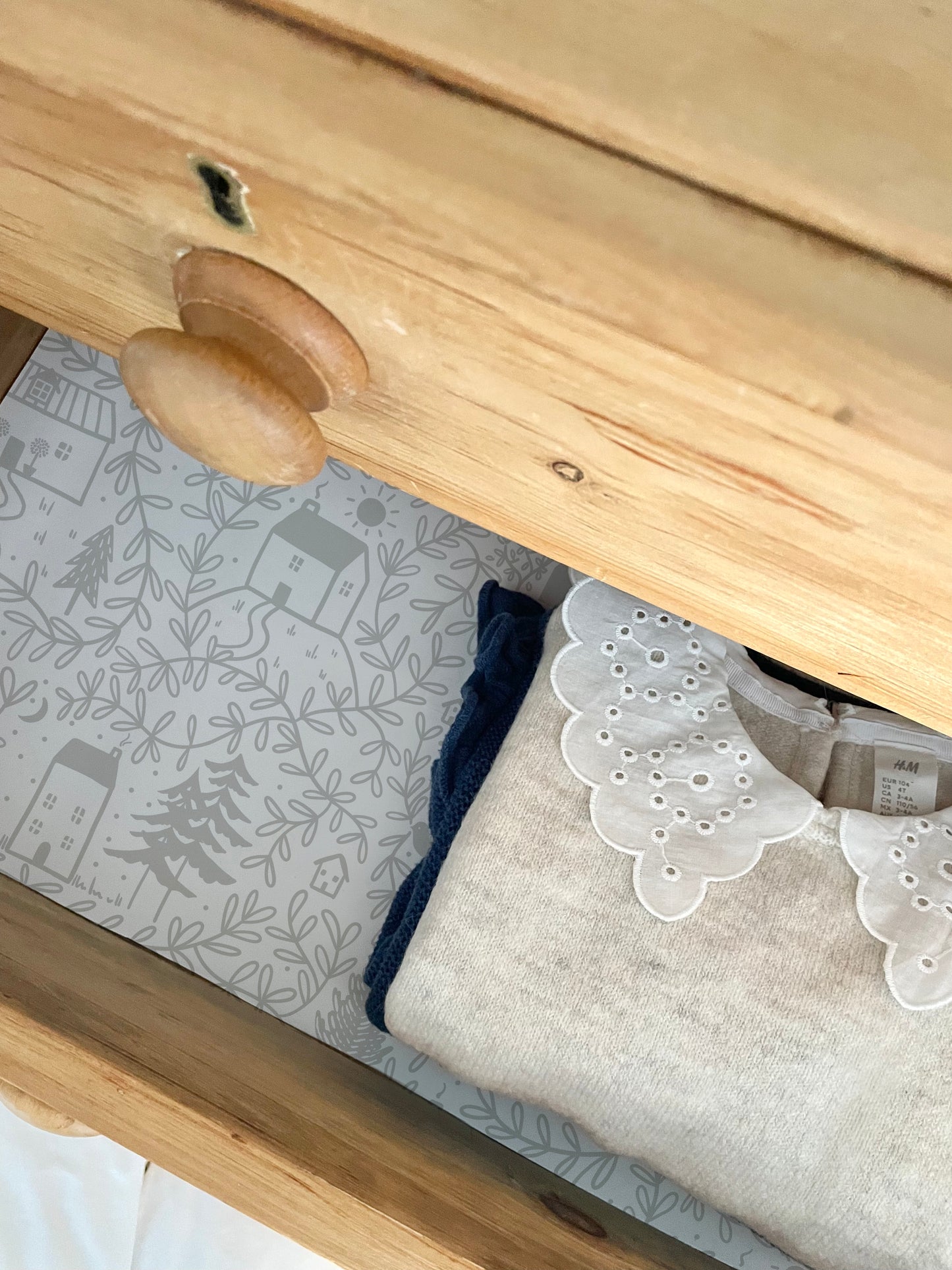 Cottages in the Woods Luxury Children's Wallpaper ~ Pebble